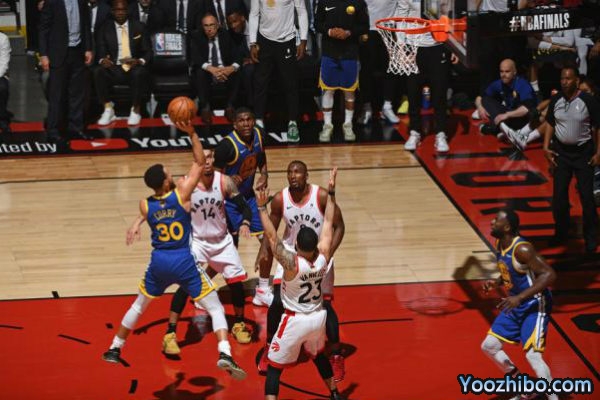 2019年NBA總決賽第五場猛龍vs勇士--庫里拋投