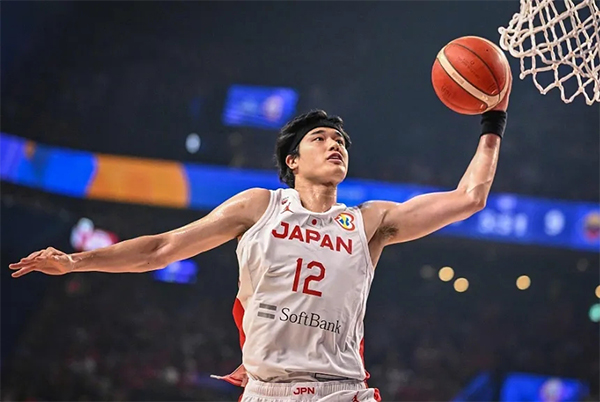 日本男籃險勝佛得角拿下比賽。