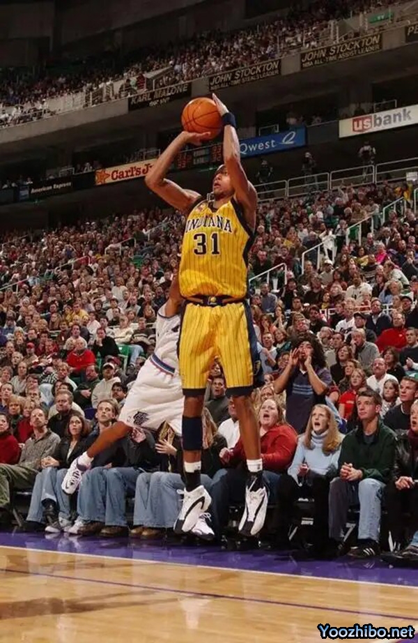 2002-03NBA賽季十大精彩進球:傳奇瞬間回顧