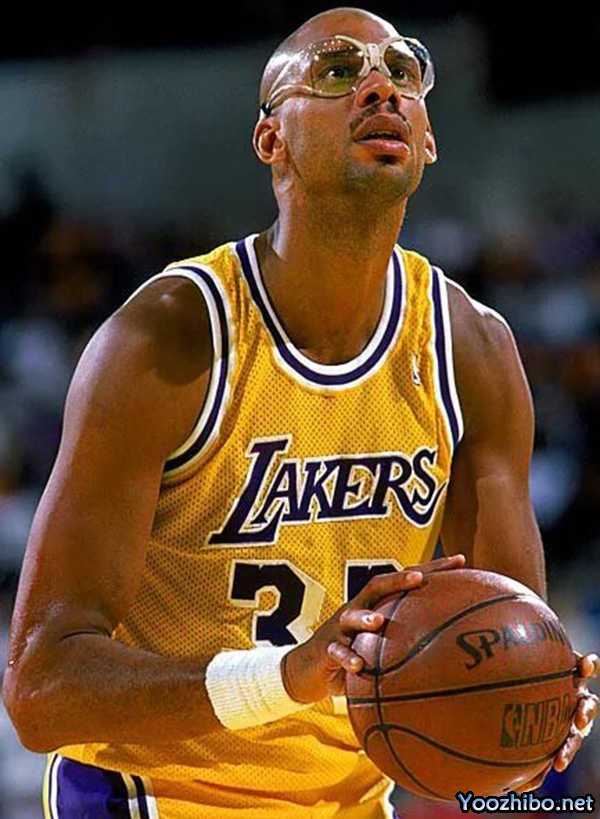 NBA75大巨星之一:卡里姆-阿布杜爾-賈巴爾的不朽遺產