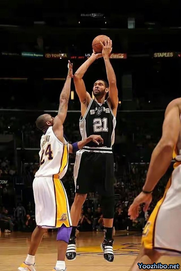蒂姆-鄧肯:NBA75大巨星榜單上的<a href=/lanqiubs/spurs/ target=_blank class=infotextkey>馬刺</a>傳奇