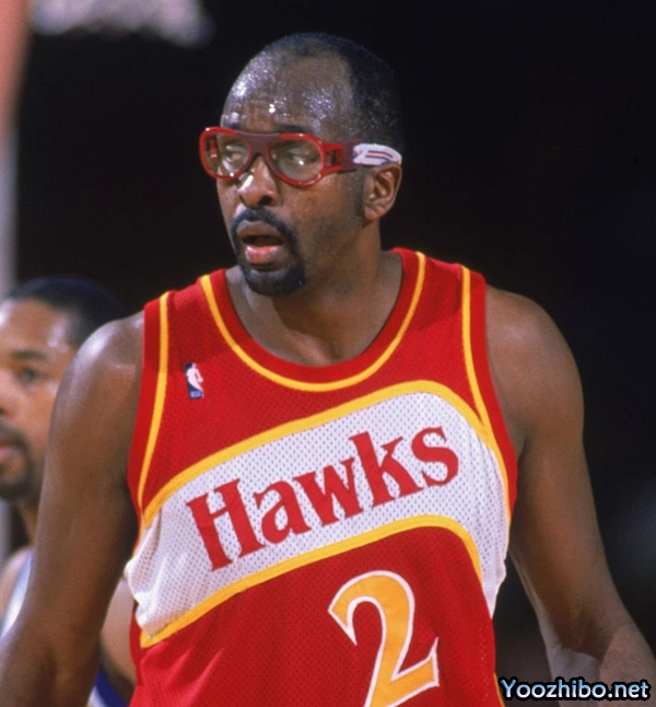 摩西-馬龍:籃板傳奇與NBA75大巨星的輝煌生涯