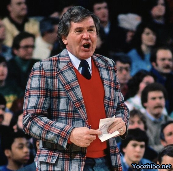 比爾-菲奇:1979-80賽季的NBA最佳教練與他的凱爾特人傳奇