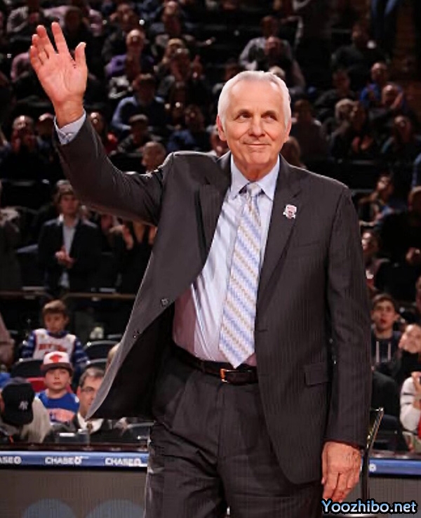 杰里-盧卡斯:NBA75大巨星的籃板傳奇與智慧籃球