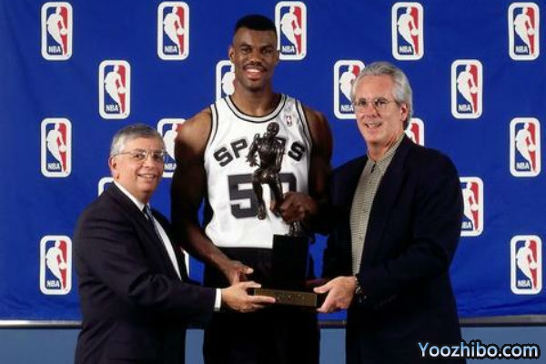 1994-95賽季NBA常規賽MVP,大衛-羅賓遜當選