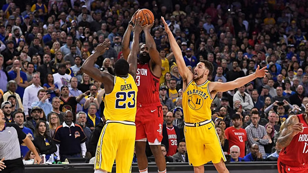NBA十佳瞬間:2022-23賽季精彩進球回顧