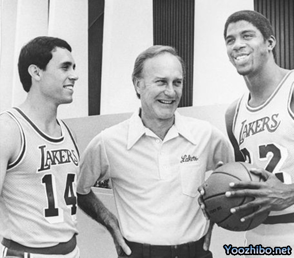 杰克-麥金尼:1980-81賽季NBA最佳教練的傳奇執教生涯
