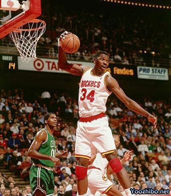 NBA75大巨星:哈基姆-奧拉朱旺的全面籃球技藝